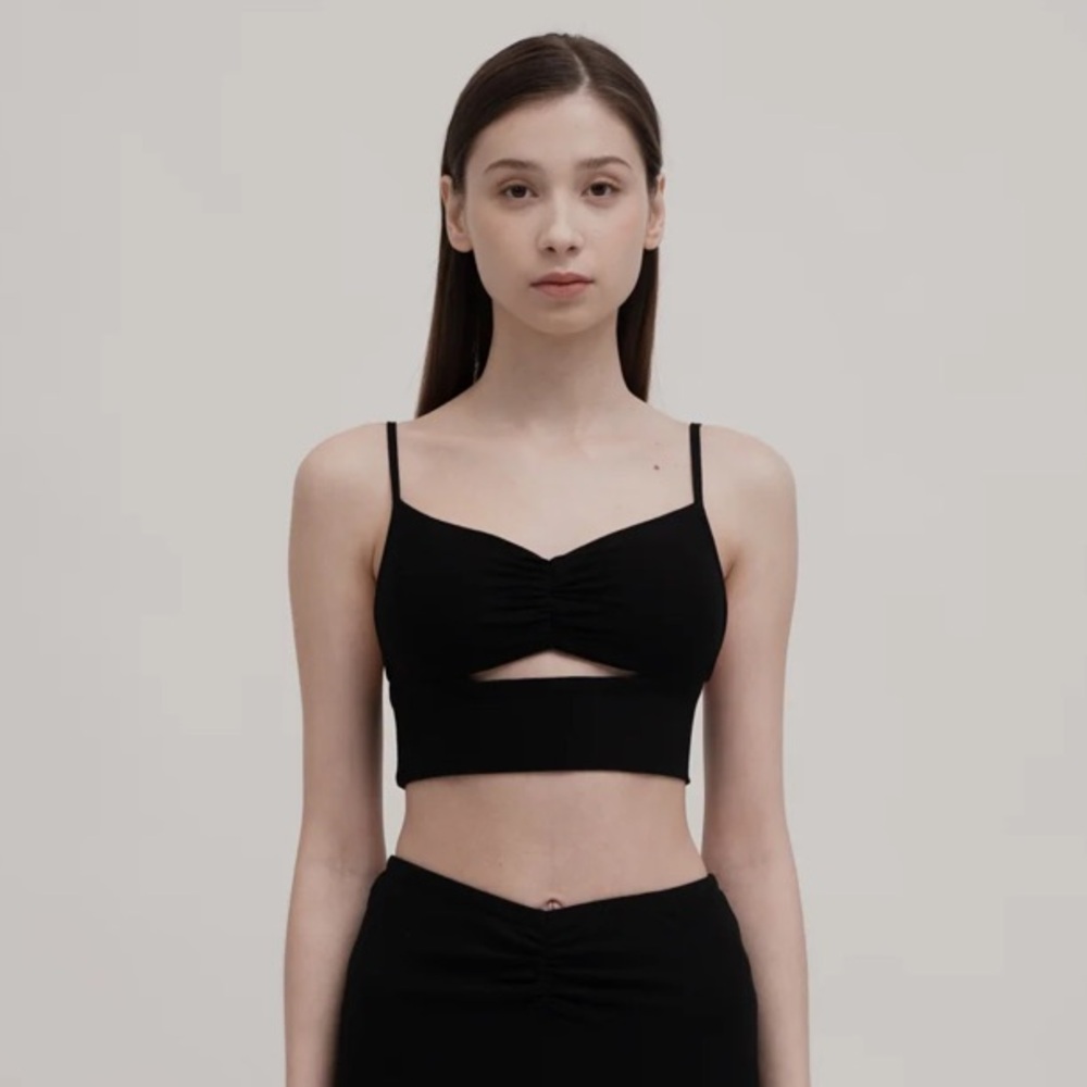 Annibody Fisha Strappy Bra Top in Black